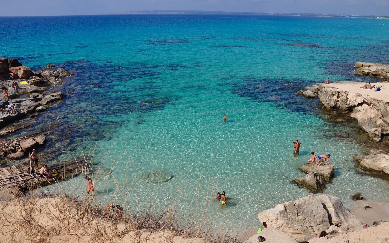 Formentera: prenotazioni vacanze estate 2021 aperte. Vista del mare di Formentera
