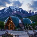 Tour della Patagonia 2023. EcoCamp Patagonia, Torres del Paine. Cupole sotto le montagne.